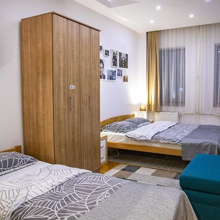 Cubic Central Lux Ni Esterno foto