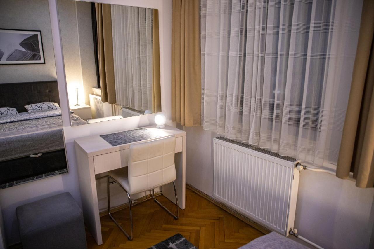 Cubic Central Lux Ni Esterno foto